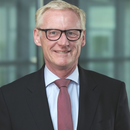 Dr. Uwe Färber, Senior Healthcare-Investment-Analyst