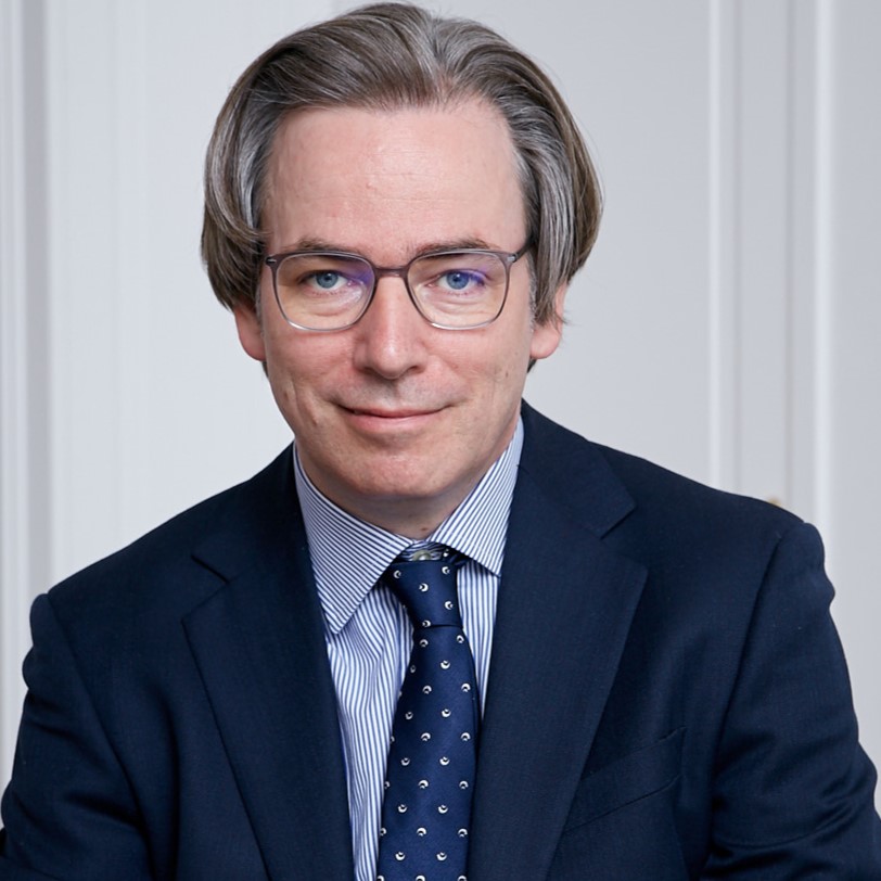 Dr. Roland Weinrauch, Gründer von Weinrauch Rechtsanwälte