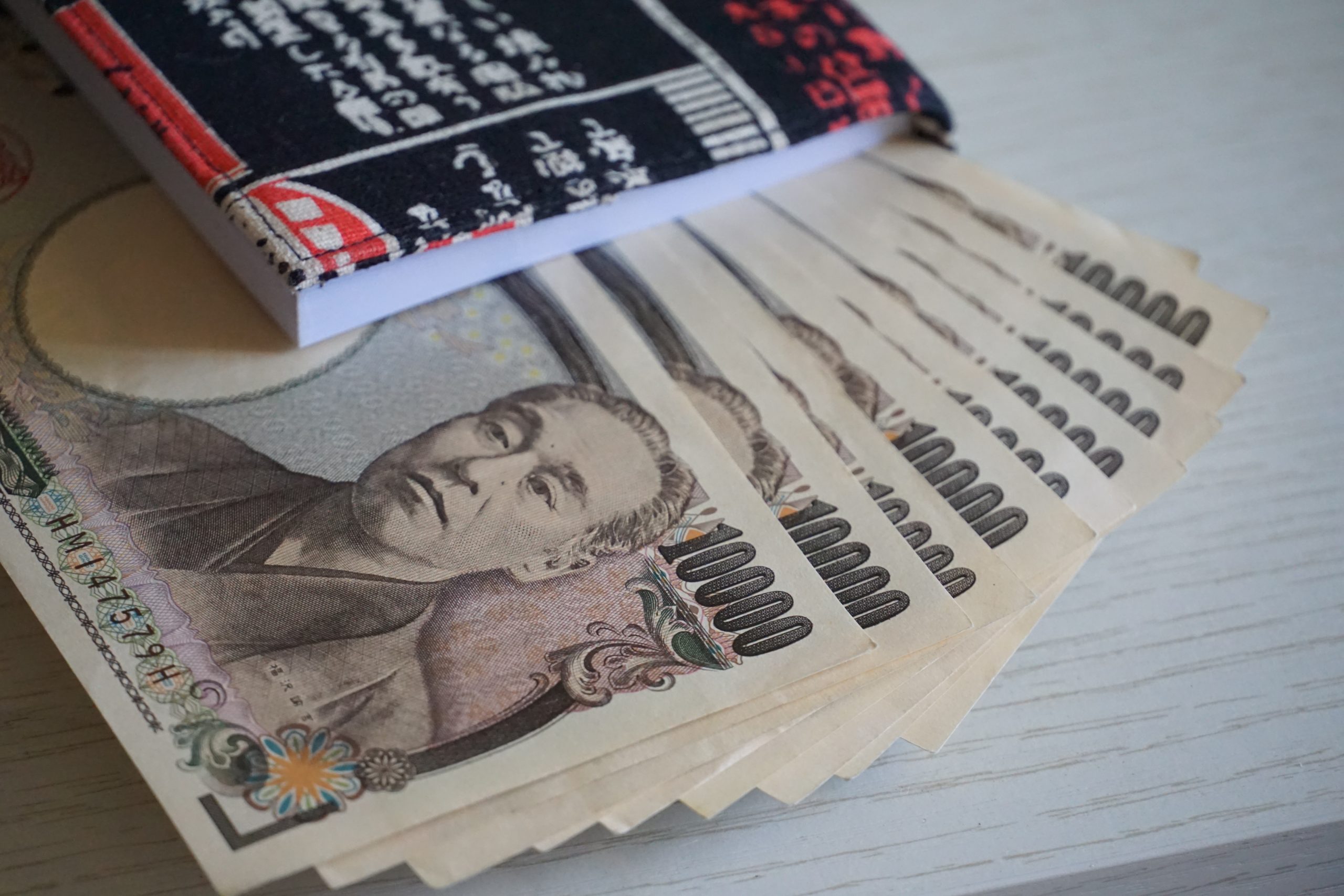 Team Geld Jun jun-rong-loo-GHXNJWmNAeI-unsplash-scaled.jpg