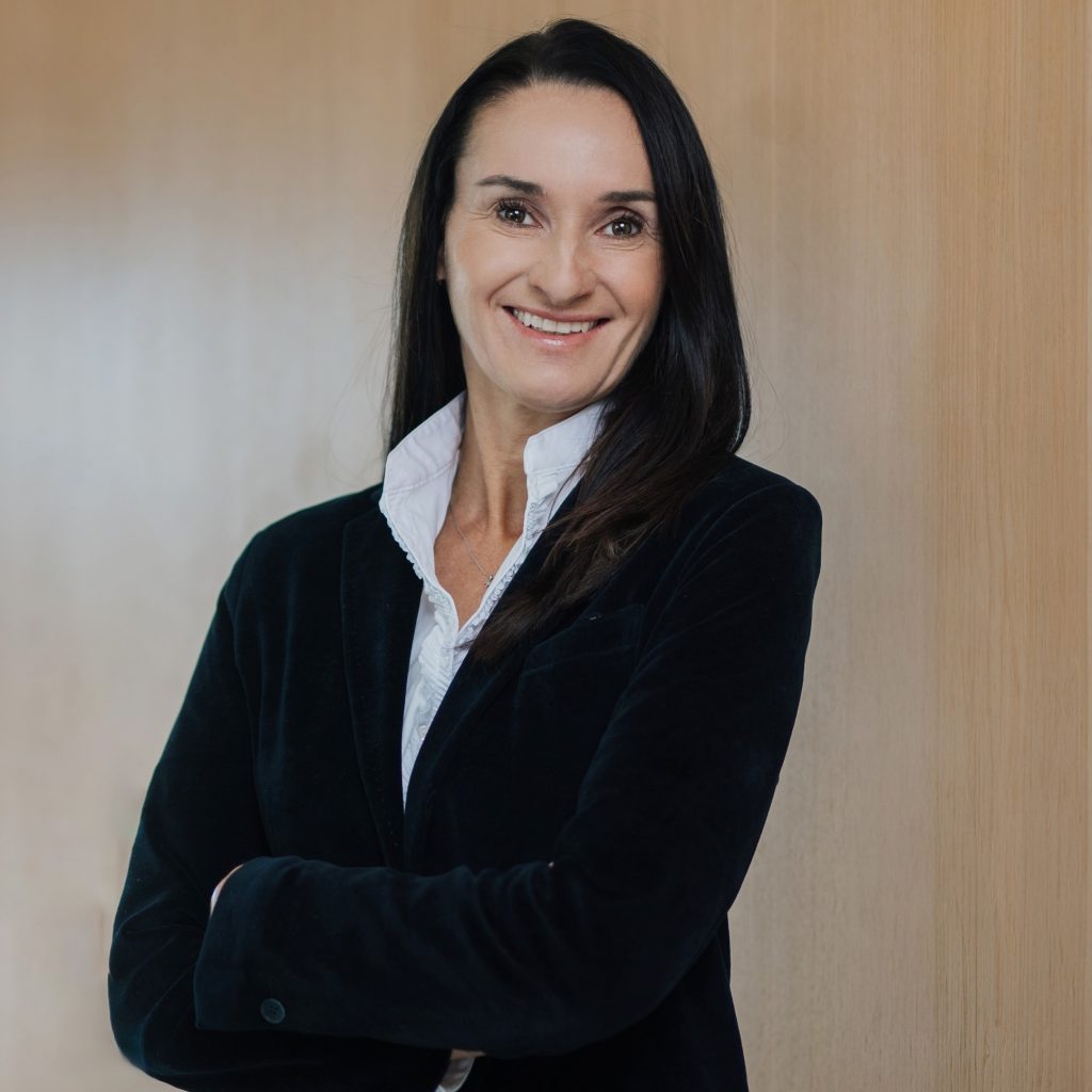 Andrea Huber, Head of Wholesale & Retail Clients bei DJE Kapital